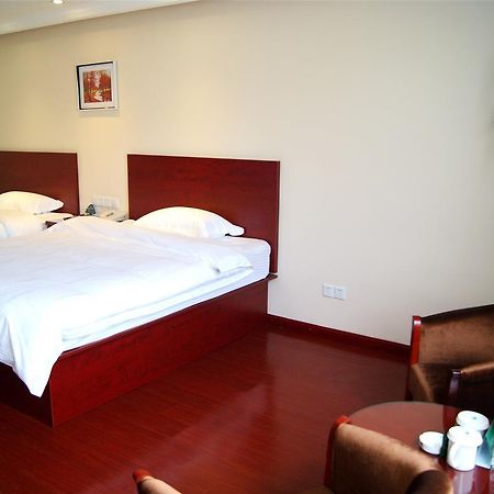 Greentree Inn Shandong Qingdao Development District Sdust Express Hotel Eksteriør billede