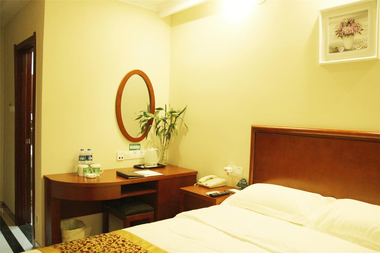 Greentree Inn Shandong Qingdao Development District Sdust Express Hotel Eksteriør billede